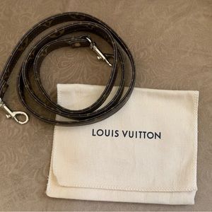 Louis Vuitton Vintage Monogram Crossbody Strap - Excellent Condition